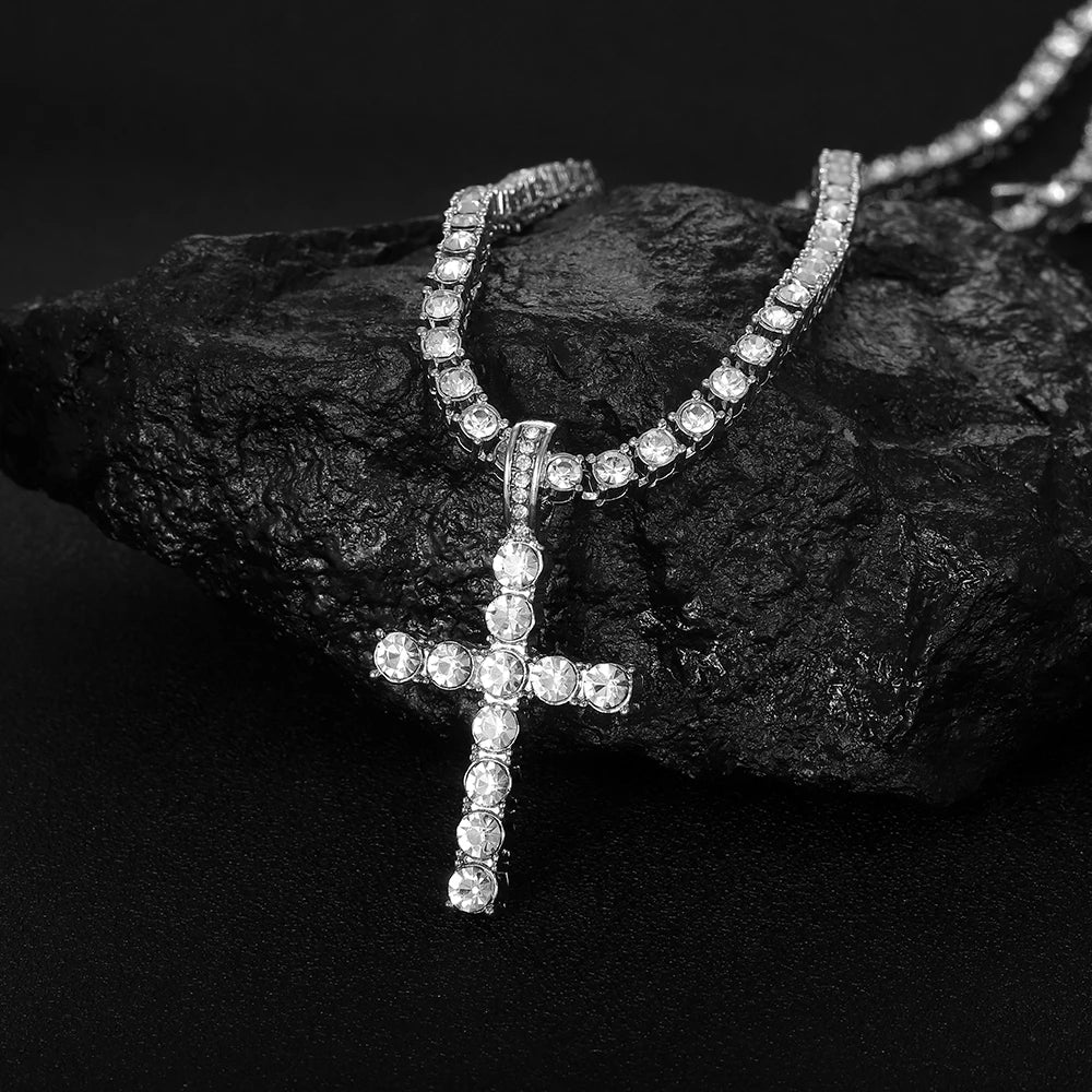 Colar Riviera Crucifixo Cravejado 4mm Royale MR 250