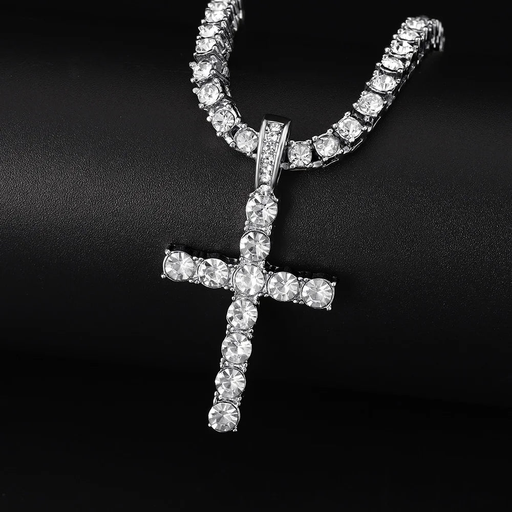 Colar Riviera Crucifixo Cravejado 4mm Royale MR 250